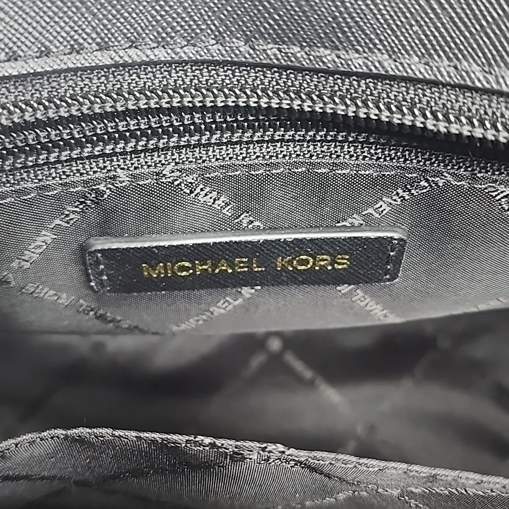 Michael Kors Jet Set Travel Extra-Small Logo Top-Zip Tote Bag - Picture 14 of 15